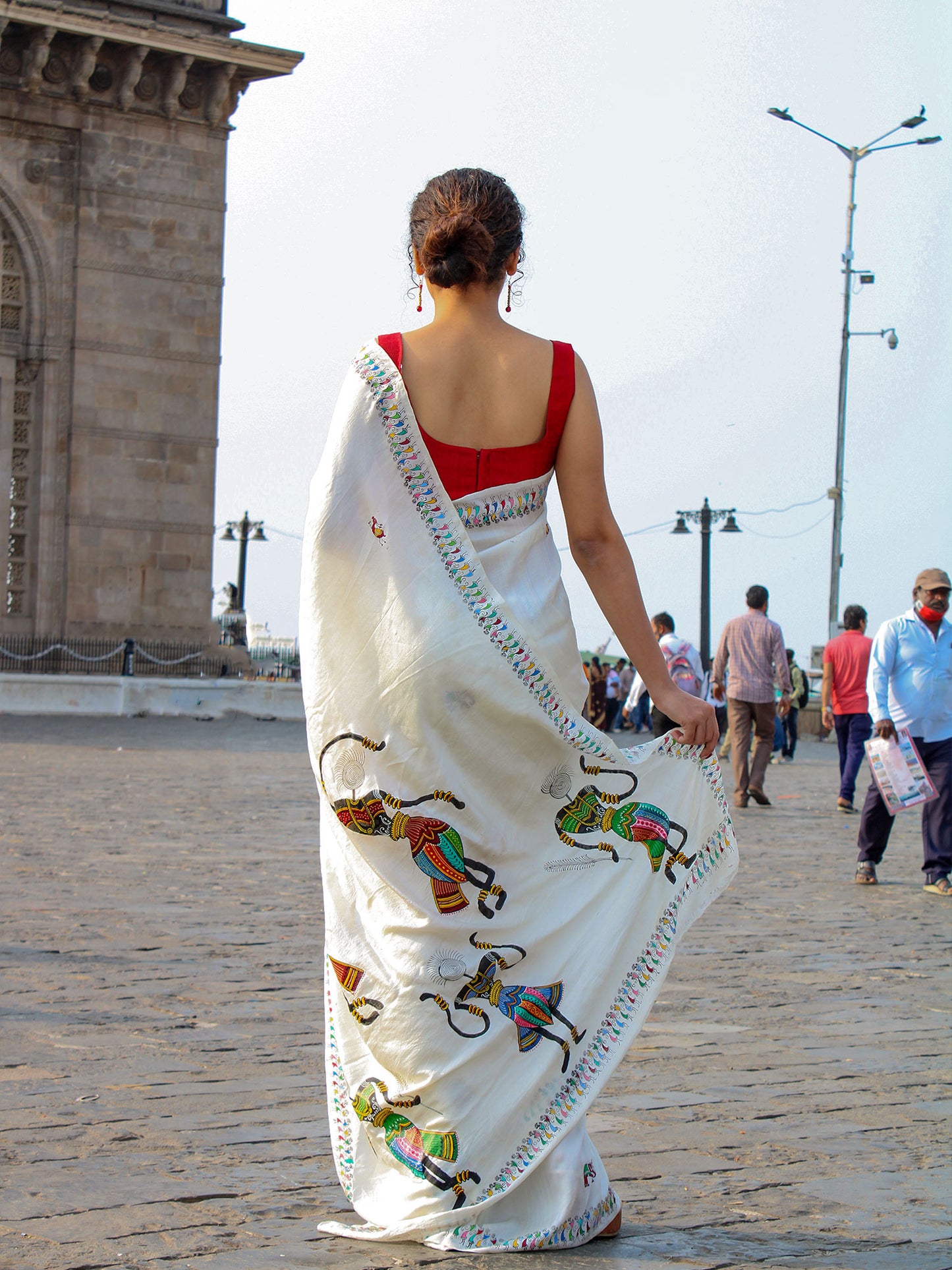 White Hand Painted Saura Mullbery Silk Saree